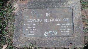 Memorial stone for Albert and Mabel
