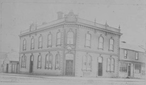 Caledonia Hotel on the corner of Symonds Street and Karangahape Road, Auckland - Sir George Grey Special Collection.