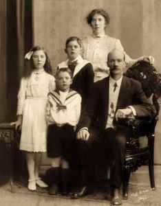 The Parker Family - Charles, Amy with their children Ernest, Iris and John.