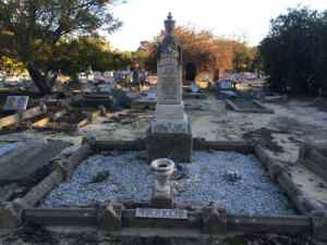 The final resting place of Charles, Amy, and their children John and Iris.
