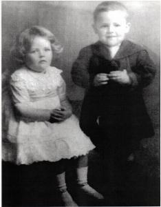 Margaret Eileen (Irene) and Clarence (Clarrie) Stanaway - Colleen Stanaway Collection.