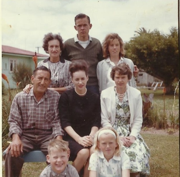 Jim Stanaway and family 1964 - Barney Daniel Collection